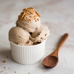 Pronto Ice Caramello Bigatton — glace au caramel en coupe en verre avec emballage
