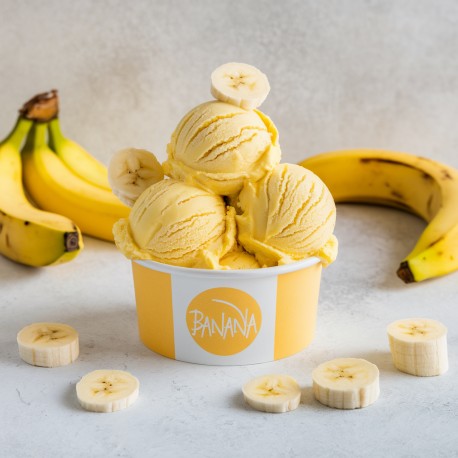 Pasta aromatizante Banana Bigatton — gelado de banana em taça com rodelas de banana e bananas inteiras