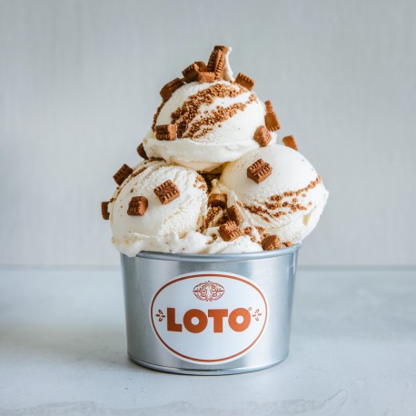 Bigatton flavouring paste lotus gelato in a cup.