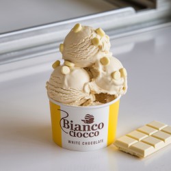 Pâte Biancociocco Bigatton — glace Biancociocco en coupe avec biscuits