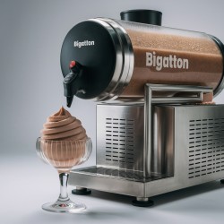Coffee cream from granita machine prepared with Bigatton Velluto Caffè
