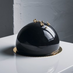 Mirroir Nero Bigatton — presentazione su dessert